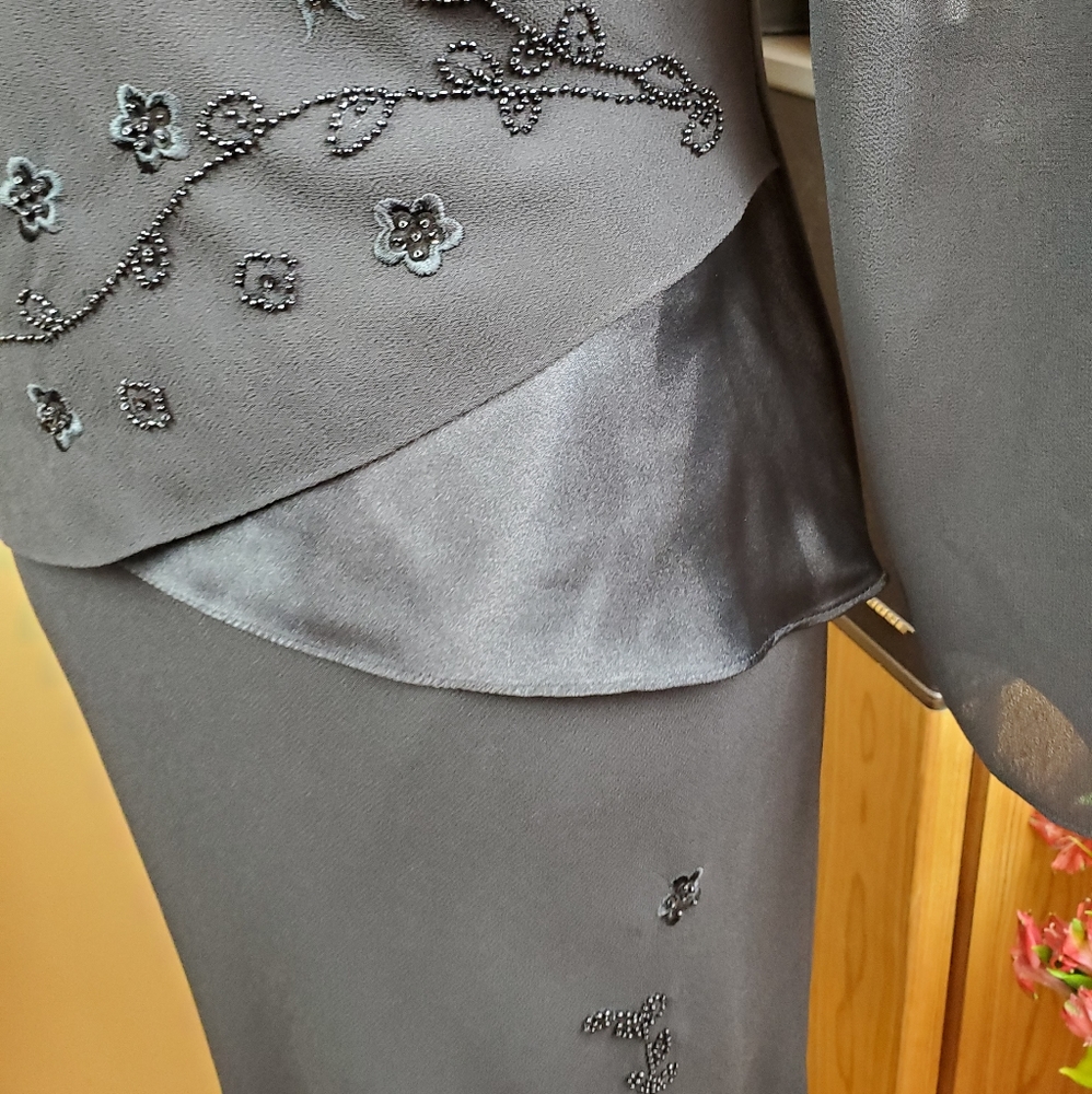 BLACK SHEER & SATIN BEADED MAXI SKIRT & TOP SET! - Picture 6 of 14